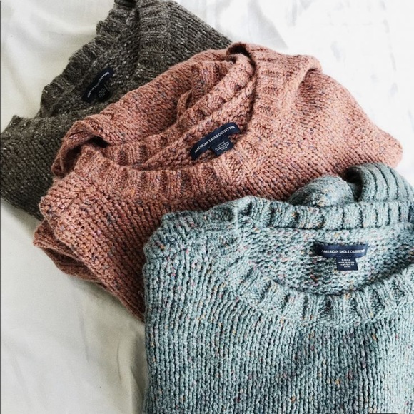 FALL SWEATER MYSTERY BOX - Picture 3 of 7